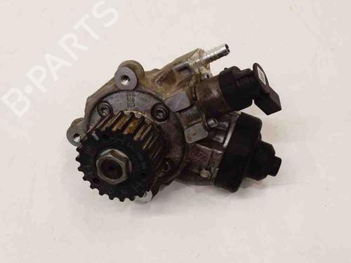 Used Fuel pump VW PASSAT B8 (3G2, CB2) 2.0 TDI (190 hp) 6737271