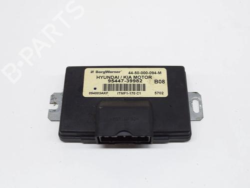 Used Electronic module KIA SPORTAGE II (JE_, KM_) 2.0 16V 4WD (141 hp) 10402286