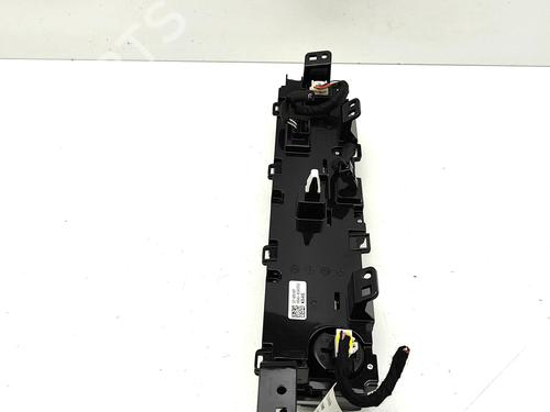 Switch HYUNDAI IONIQ 6 (CE) EV All-wheel Drive | BP33962343I30  - Image 6