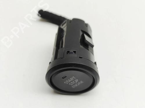 switch-mazda-3-hatchback-bp-2018-33381140 main image