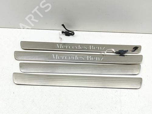 Trinbræt Trinbræt MERCEDES-BENZ GLS (X166) 500 4-matic (166.873) (456 hp) 33825848 33825848