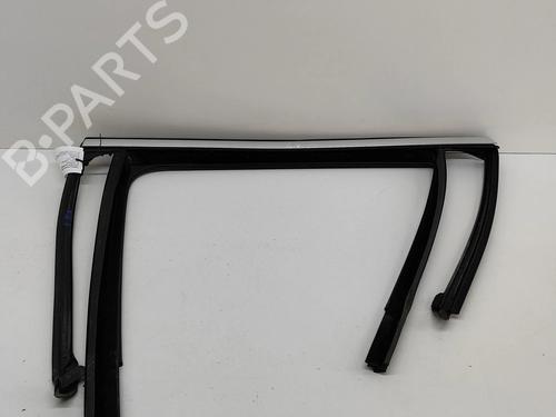 Dørliste Dørliste MERCEDES-BENZ GLC (X253) 300 d 4-matic (253.919) (245 hp) 27772176 27772176