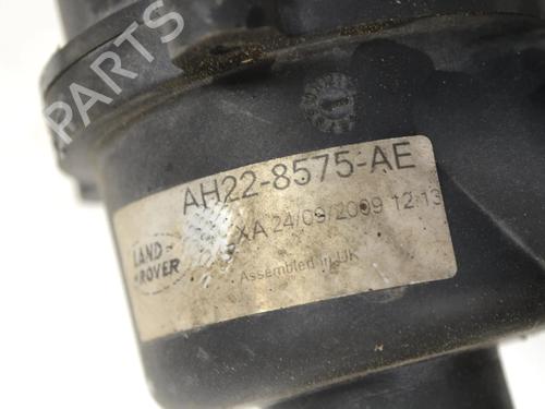 Auxiliary water pump LAND ROVER RANGE ROVER SPORT I (L320) 3.0 D 4x4 | BP30208107M111