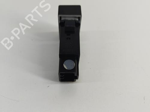 Switch HYUNDAI TERRACAN (HP) 2.9 CRDi 4WD | BP23562281I30 