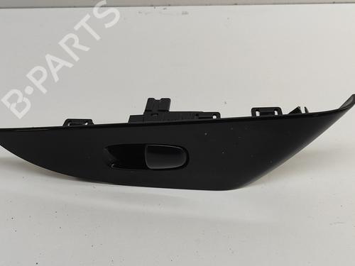 Used Right rear window switch NISSAN LEAF (ZE1) Electric (150 hp) 27789226