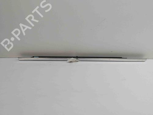 Modanatura della portiera AUDI Q3 (F3B) 35 TFSI (150 hp) 27789838