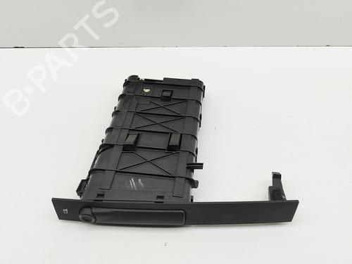 Used Cup/Object holder TOYOTA HILUX VI Pickup (_N1_) 2.0 (RZN142) (92 hp) 30394842