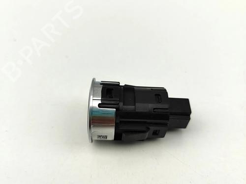 Switch VOLVO XC40 (536) B3 Mild-Hybrid | BP31859293I30 