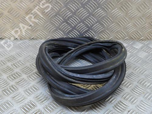 Used Rubber door seal PORSCHE BOXSTER (986) S 3.2 (252 hp) 15551547