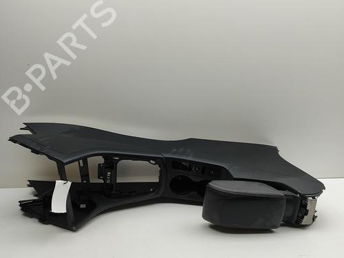Middle console AUDI Q3 (8UB, 8UG) RS 2.5 quattro | BP30082279I22