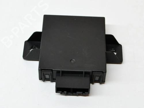 Used Electronic module Electronic module VW PHAETON (3D1, 3D2, 3D3, 3D4, 3D6, 3D7, 3D8, 3D9) 5.0 V10 TDI 4motion (313 hp) 8145130 8145130