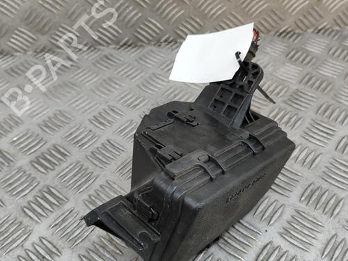 Used Fuse box TOYOTA YARIS (_P13_) 1.3 (NSP130_, NSP130) (95 hp) 26022689