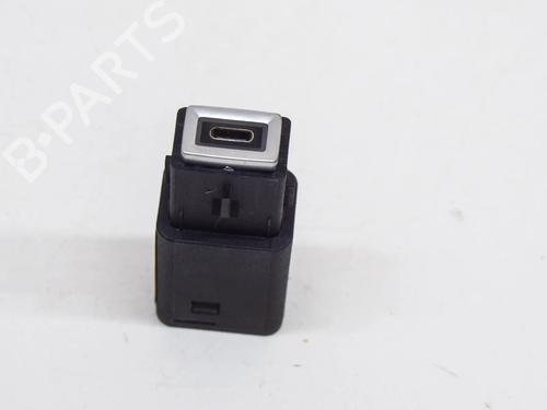 Used Electronic module Electronic module PEUGEOT 2008 II (UD_, US_, UY_, UJ_, UR_, UC_) e-2008 (UKZKXZ) (136 hp) 27764285 27764285