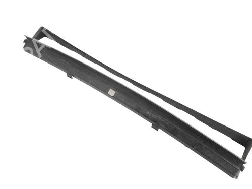 Used Grille LAND ROVER DISCOVERY V (L462) 3.0 Td6 4x4 (258 hp) 30247000