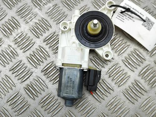 Right rear window motor CHRYSLER GRAND VOYAGER V (RT) 2.8 CRD | BP30108508E22