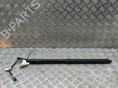Used Tailgate lift support VOLVO XC40 (536) B3 Mild-Hybrid (163 hp) 31859210