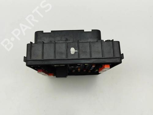 Fuse box VW PASSAT B7 Variant (365) 2.0 TDI | BP27351561E1 - Image 4
