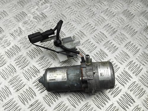 Used Vacuum pump BMW X5 (F15, F85) xDrive 40e (245 hp) 32039211