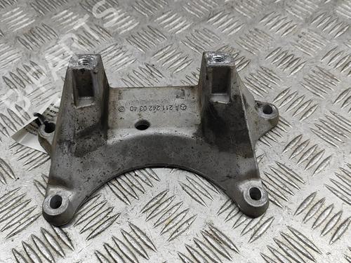 gearbox-mount-mercedes-benz-vito-tourer-w447-2014-25380659 main image
