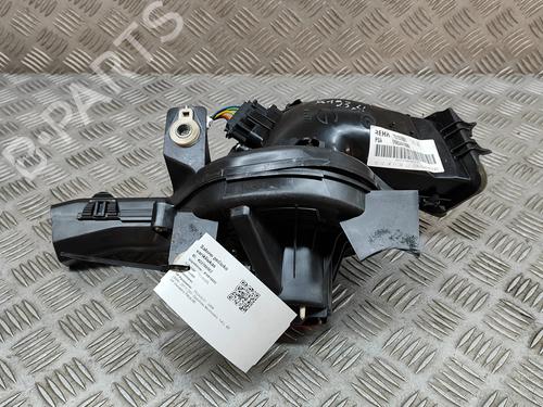 Used Heater blower motor Heater blower motor PEUGEOT 5008 (0U_, 0E_) 1.6 HDi (112 hp) 16482096 16482096