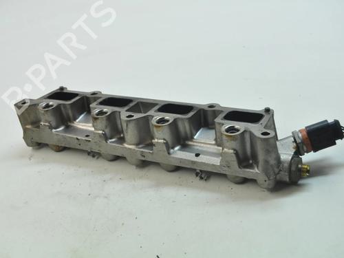 Used Injection rail VW SCIROCCO III (137, 138) 1.4 TSI (122 hp) 30208304