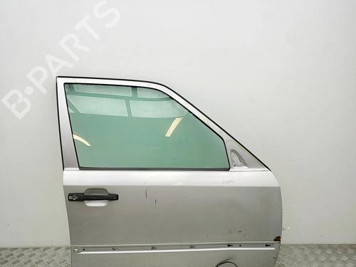 Used Right front door Right front door 31154266 31154266