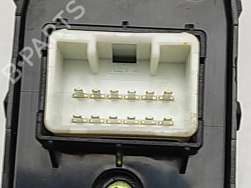 Right rear window switch KIA SPORTAGE IV (QL, QLE) 1.6 CRDi | BP30463175I28