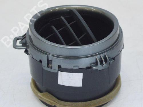 Air vent TOYOTA YARIS (_P13_) 1.5 Hybrid (NHP130_, NHP130) | BP14667757I21 