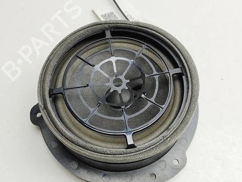 speaker-audi-a4-b9-8w2-8wc-2015-33393783 main image
