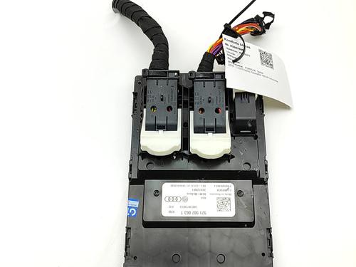 Used Electronic module Electronic module PORSCHE TAYCAN Sport Turismo (Y1C) 4S Performance Battery Plus (Y1CDB1) (571 hp) 36045027 36045027