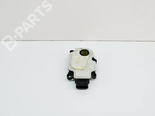 Used Control unit Control unit TESLA MODEL S (5YJS) 90D AWD (422 hp) 10072669 10072669