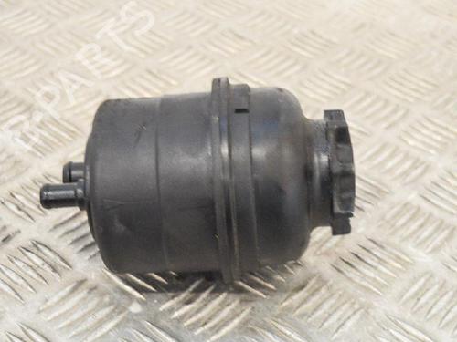 Used Power steering reservoir BMW 5 (E60) 520 d (177 hp) 14665832
