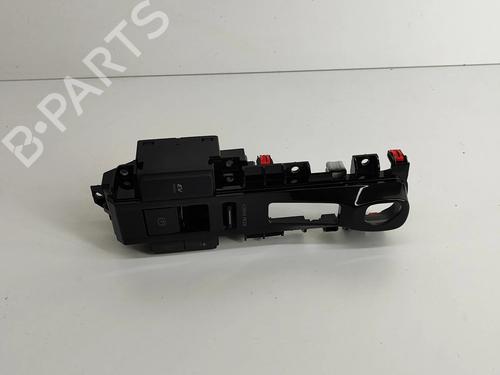 Used Switch TOYOTA C-HR (_X2_, _H2_) Hybrid (MAXH20) (197 hp) 27780563