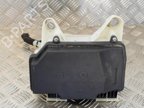 Used Fuse box Fuse box MERCEDES-BENZ C-CLASS (W205) C 200 (205.042) (184 hp) 6753757 6753757