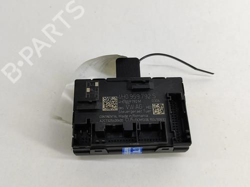 Used Electronic module Electronic module VW TOUAREG (7P5, 7P6) 3.0 V6 TDI (262 hp) 22620443 22620443