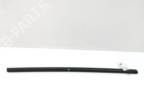 Dørliste Dørliste TESLA MODEL Y (5YJY) EV Rear-Wheel Drive (299 hp) 33369857 33369857