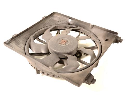 Used Radiator fan HYUNDAI SANTA FÉ II (CM) 2.2 CRDi 4x4 (155 hp) 30212342