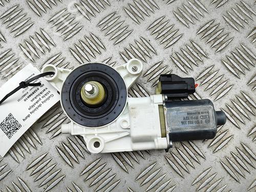 Right rear window motor CHRYSLER GRAND VOYAGER V (RT) 2.8 CRD | BP30108508E22