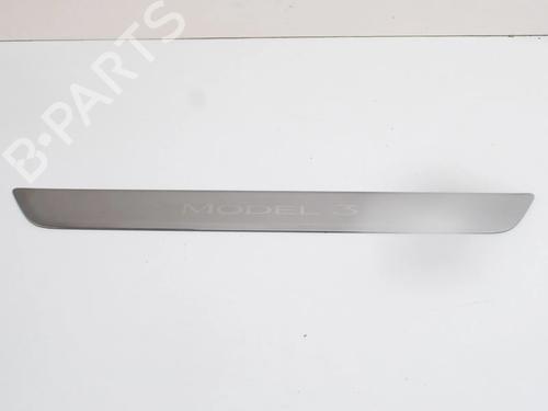 Trinbræt TESLA MODEL 3 (5YJ3) EV (283 hp) 27758571