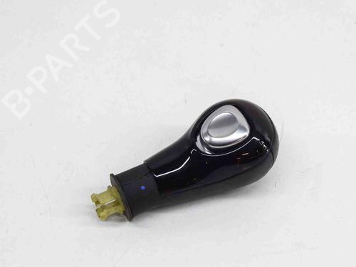 Used Shift knob FIAT 500X (334_) 2.0 D Multijet 4x4 (334AXB22, 334AXD2B) (140 hp) 15680729