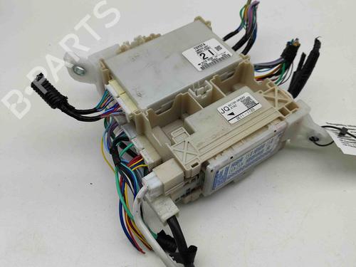 Sikringsdose TOYOTA HILUX VIII Pickup (_N1_) 2.8 TD 4WD (GUN126) (204 hp) 27798159