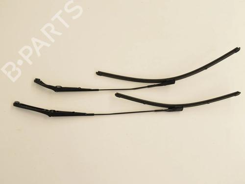 front-windshield-wiper-arm-audi-a5-8t3-2007-2008-2009-2010-2011-2012-2013-2014-2015-2016-2017-33360420 main image