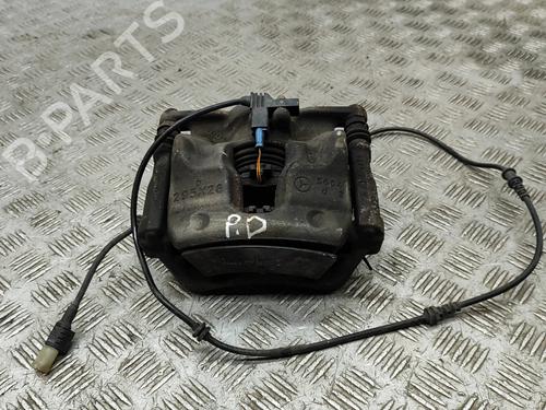 Used Right front brake caliper Right front brake caliper MERCEDES-BENZ CLA Coupe (C117) CLA 180 (117.342) (122 hp) 18417735 18417735