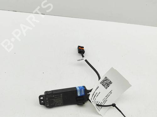 electronic-module-tesla-model-3-5yj3-2017-34190631 main image