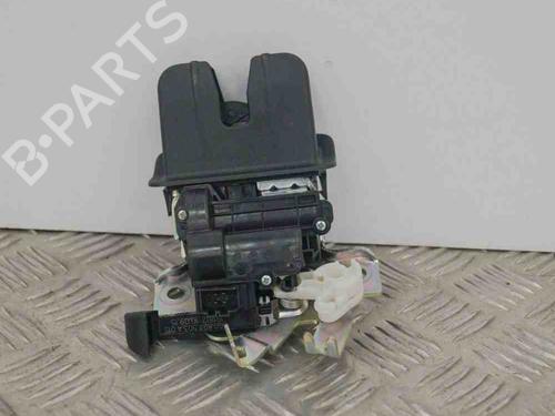 Bakluke lås AUDI A4 B9 (8W2, 8WC) 2.0 TFSI (190 hp) 6734468