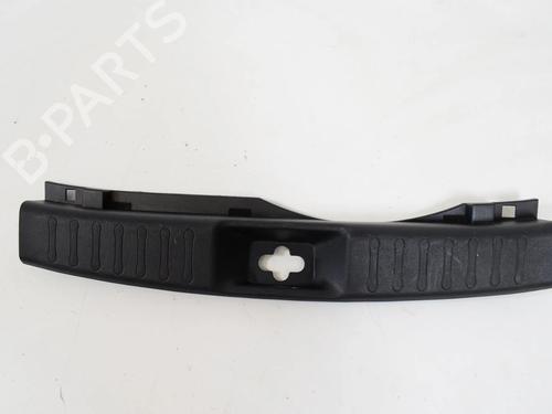 Used Tailgate trim Tailgate trim NISSAN JUKE (F15) 1.6 (117 hp) 33370679 33370679