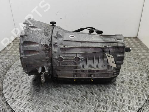 gearbox-aston-martin-dbx-2019-36809216 main image