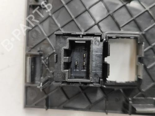 Middle console VW POLO VI (AW1, BZ1, AE1) 1.0 TSI | BP25787923I22 