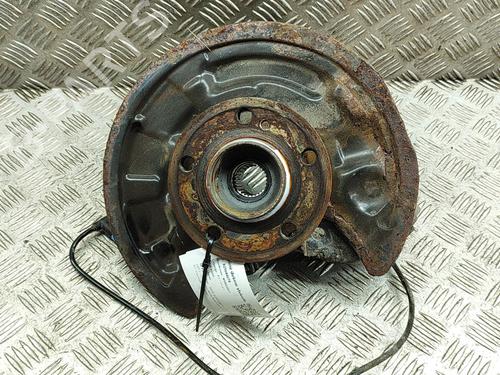 Used Right rear steering knuckle MERCEDES-BENZ GLA-CLASS (X156) GLA 220 CDI / d 4-matic (156.905) (163 hp) 19283924