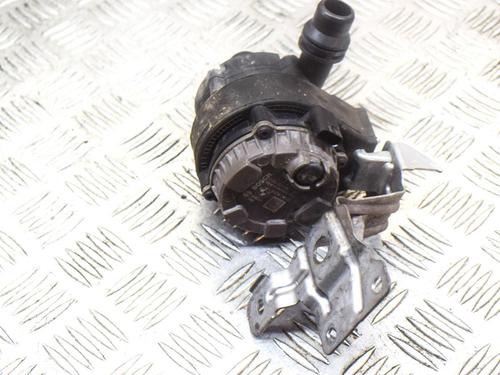Used Auxiliary water pump BMW 5 (G30, F90) 530 e Plug-in-Hybrid (184 hp) 14621920
